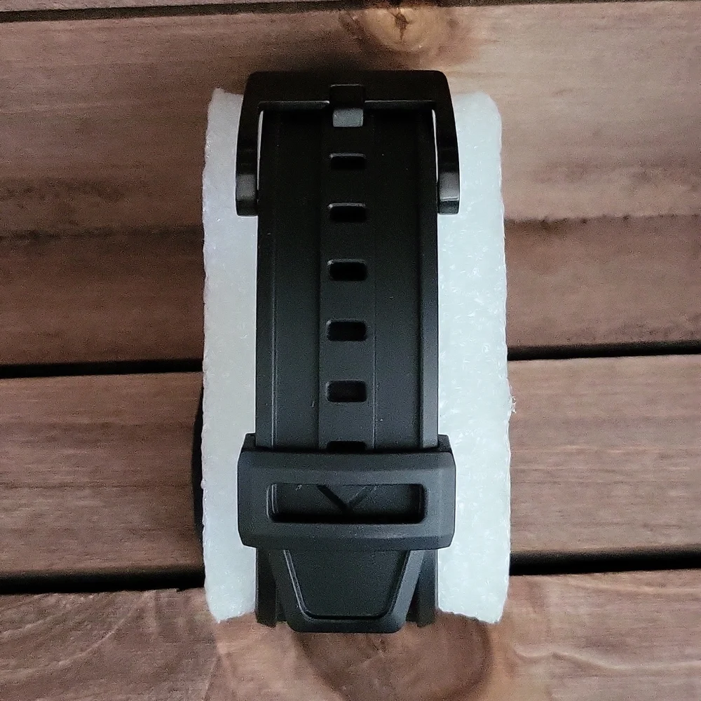 NWOT Fitbit Watch Band